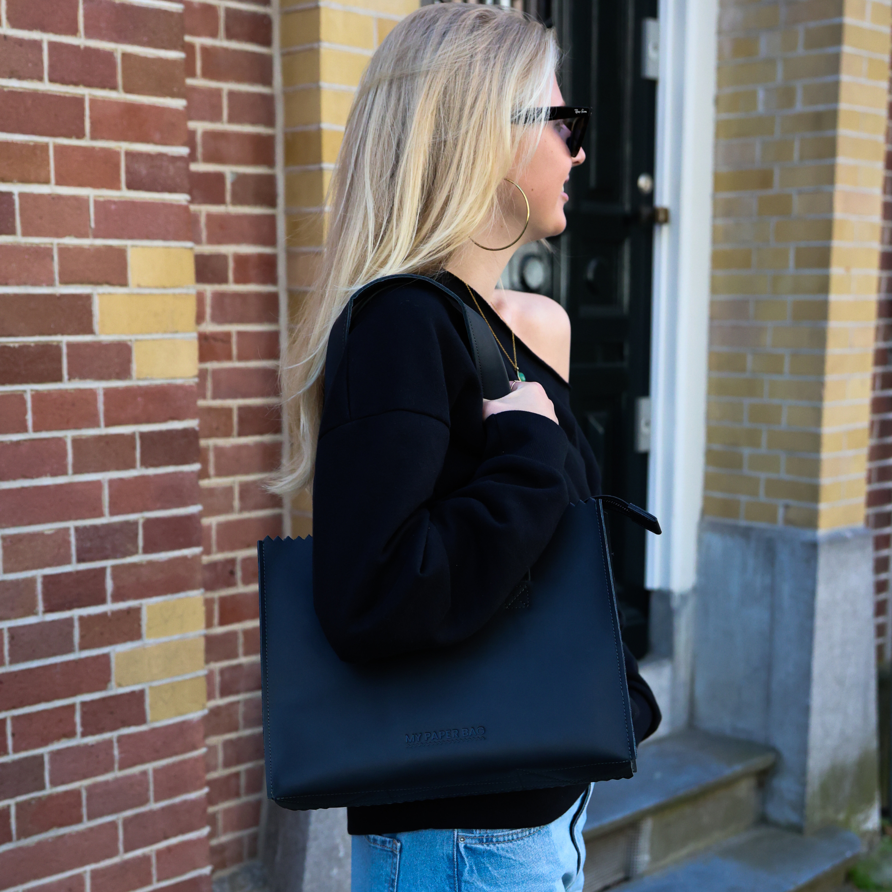 The Handbag - Vintage Black